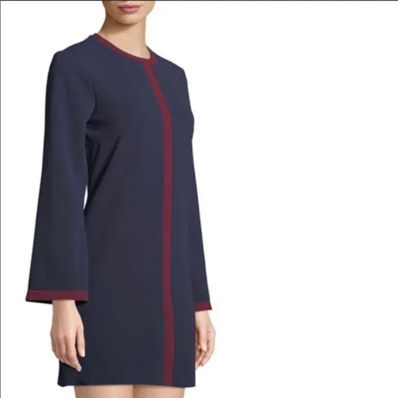Alexia Admor Flare-Sleeve Contrast-Seam Sheath