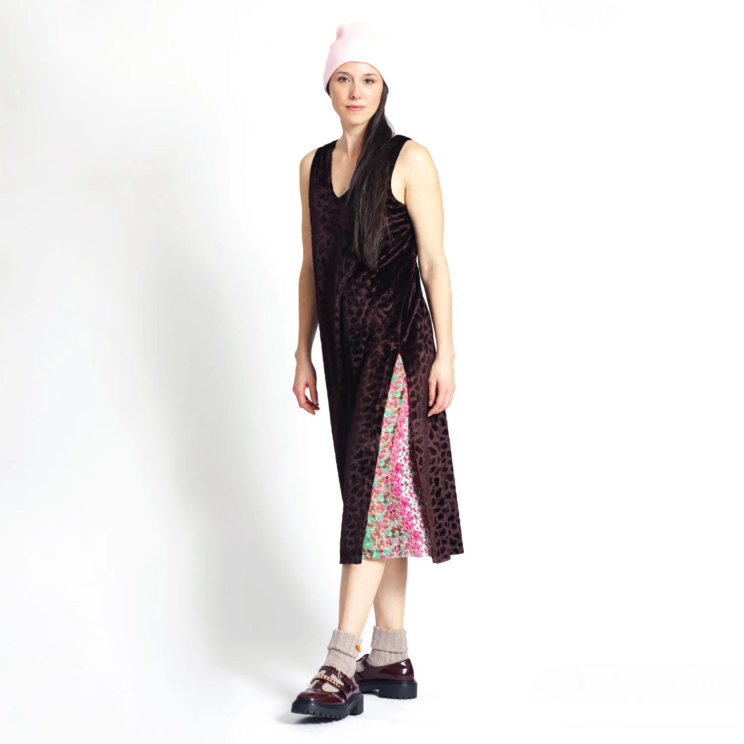 Animal-Print Dress with Slit in Brown Velvet And Pink Silk Belt