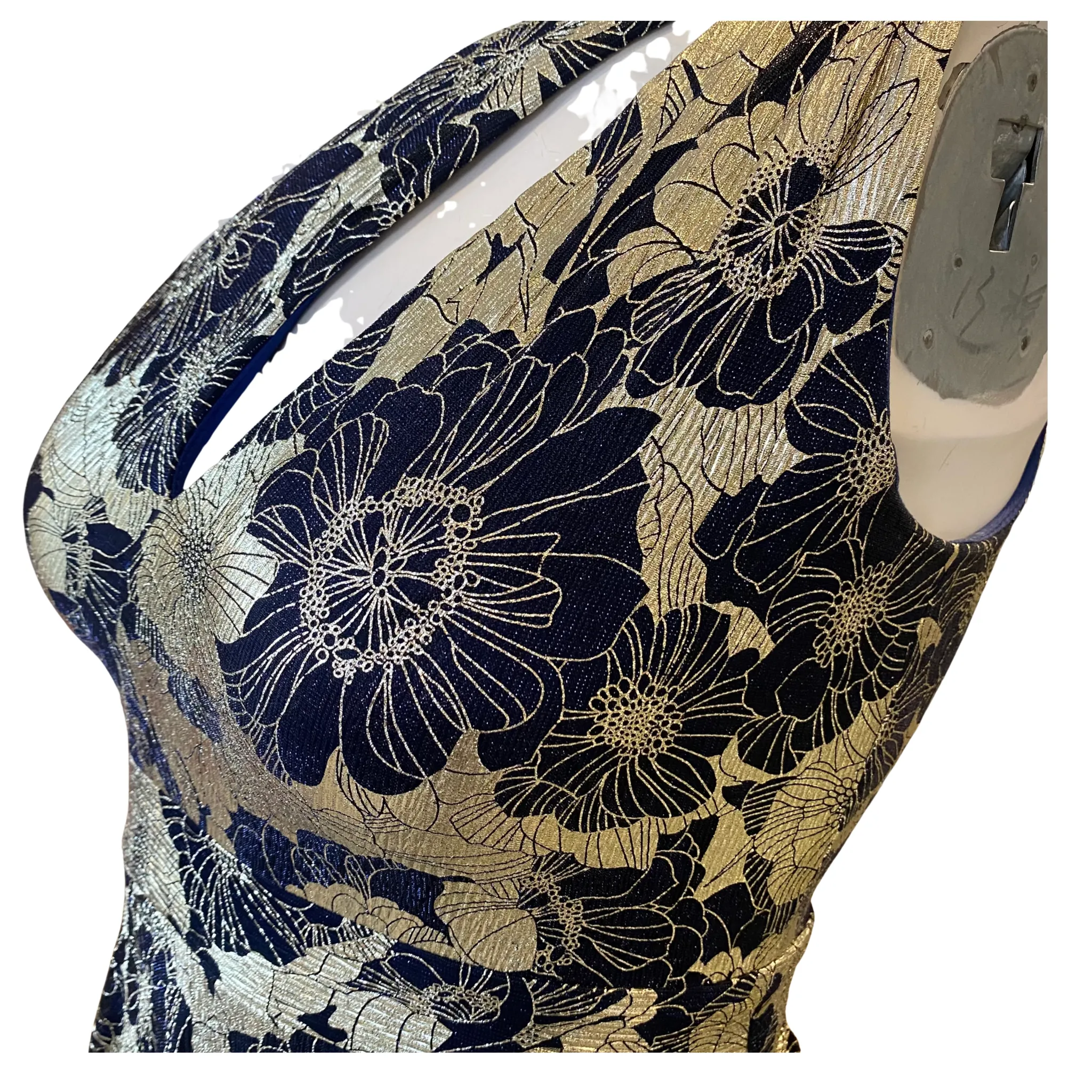 BETSY & ADAM "Gwen" Long One Shoulder Wrap Foil Flower Gown Black/ Gold Size 10