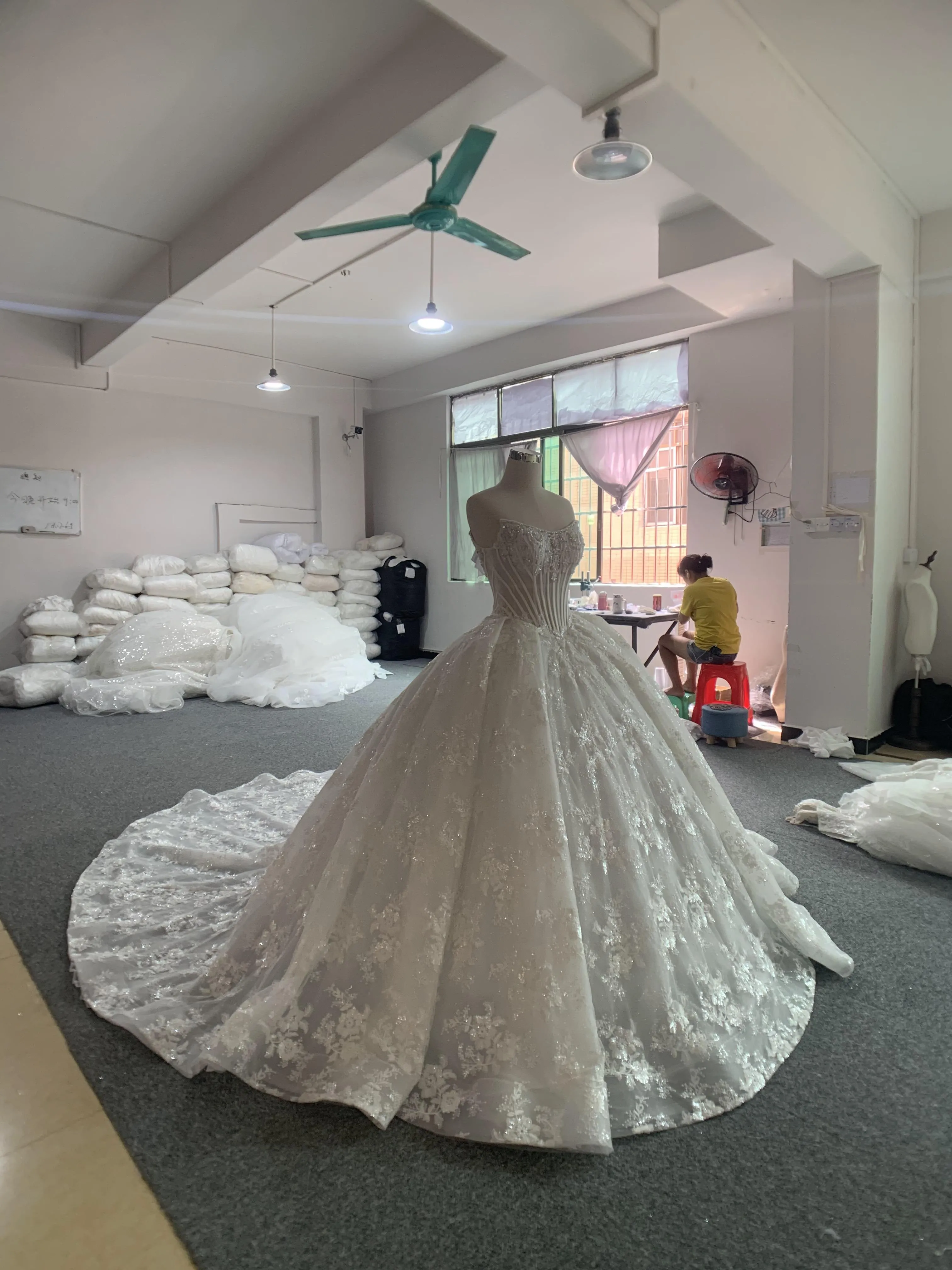 BYG fashion style strapless boning wedding dress full lace