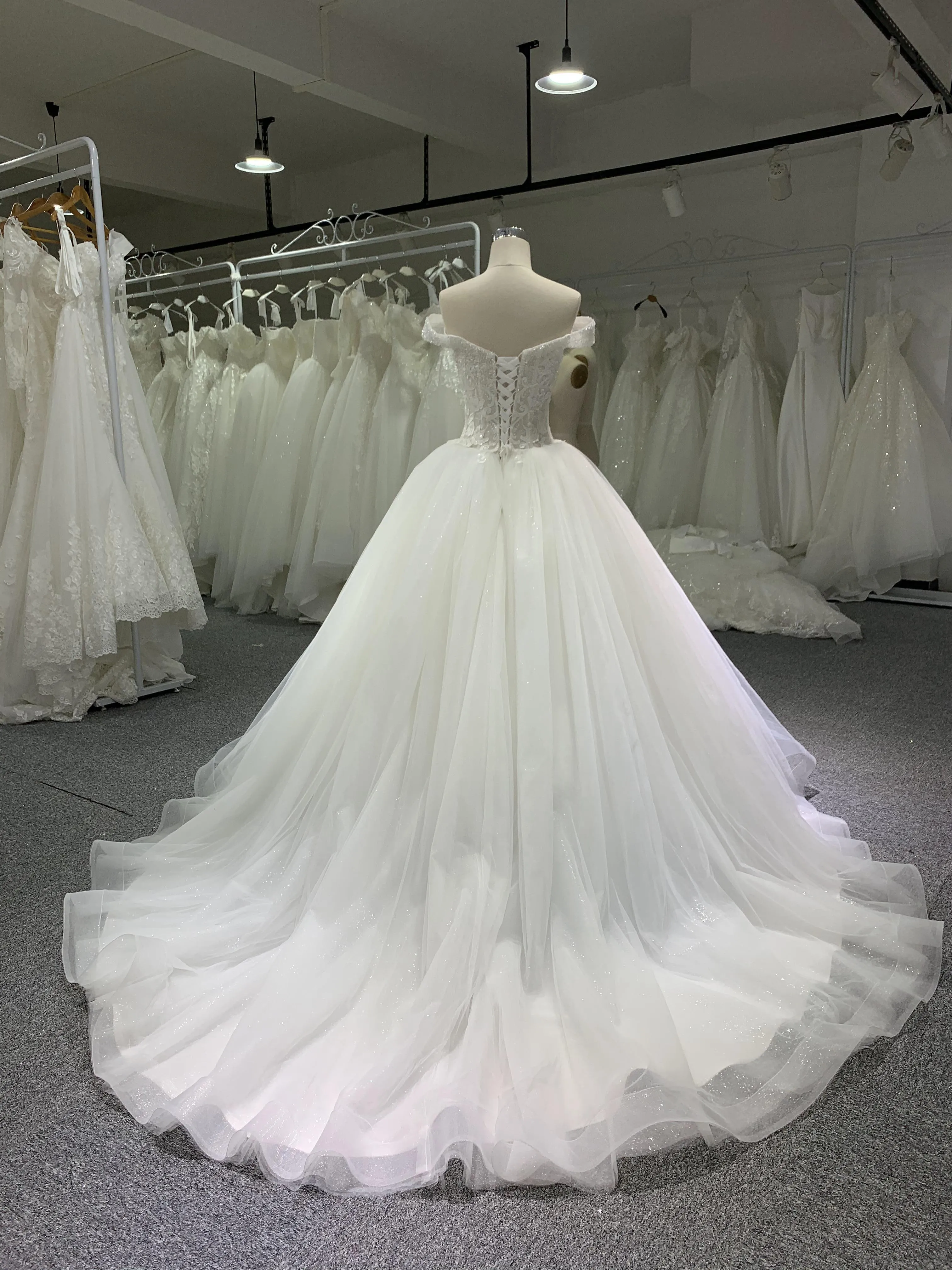 BYG luxury nice beadings wedding dress off the shoulder