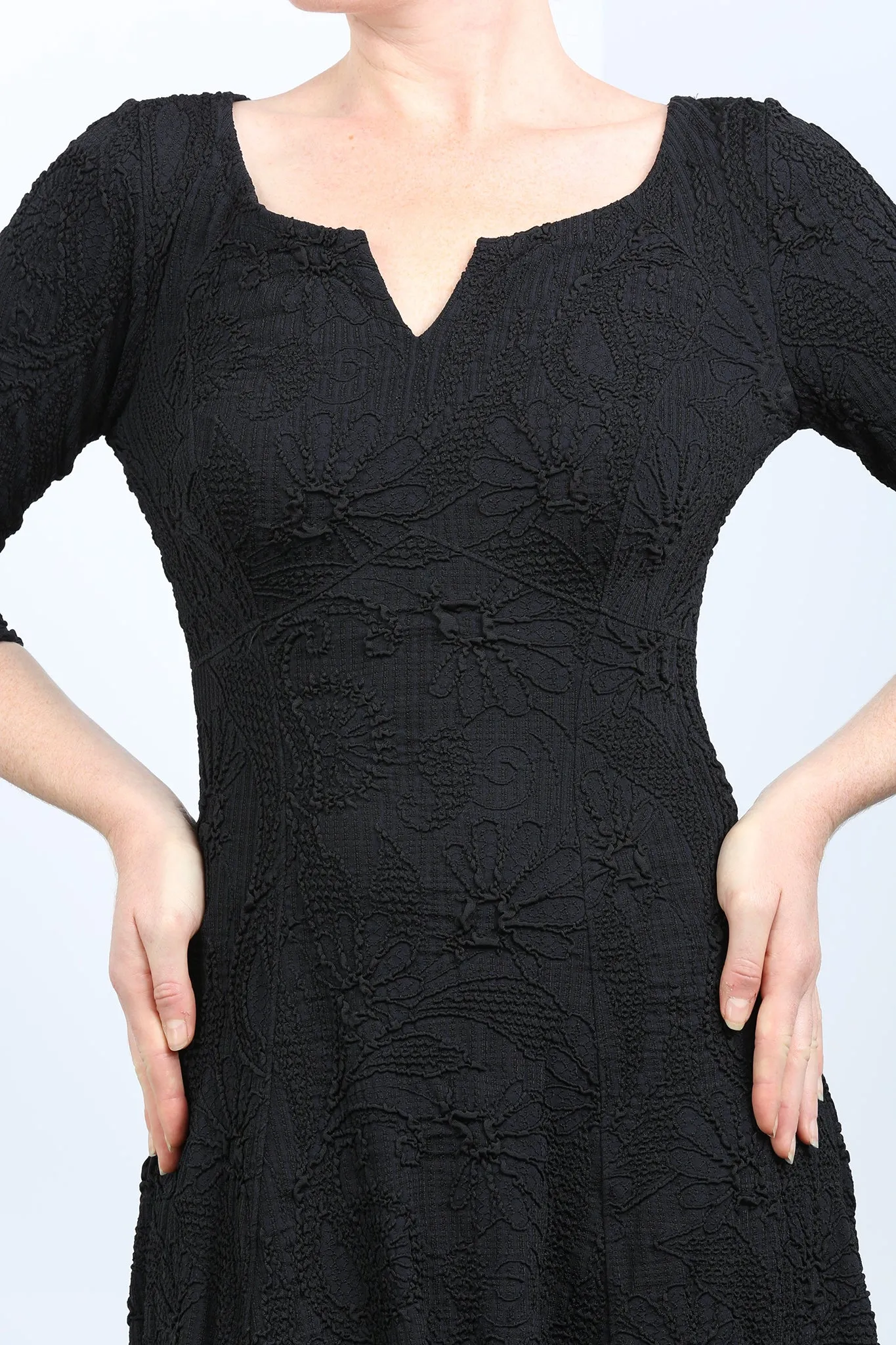 DAIN 3/4 Sleeve Scoop Neck Flared Trapeze Black Dress