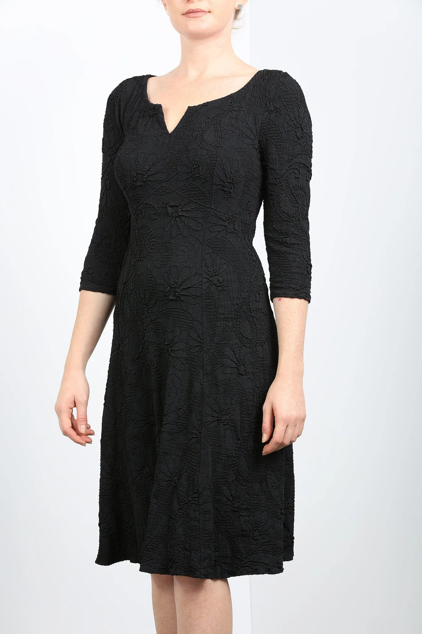 DAIN 3/4 Sleeve Scoop Neck Flared Trapeze Black Dress