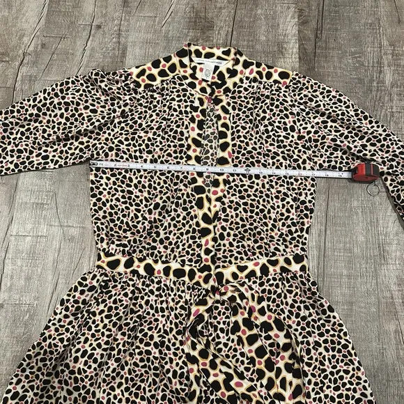 Diane Von Furstenberg Abel Surplice Wrap Dress V Neck Silk Cheetah Print Sz 2