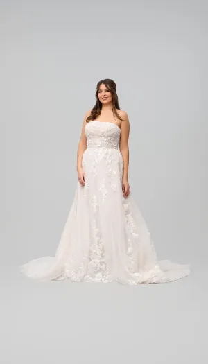 In Stock Emelia