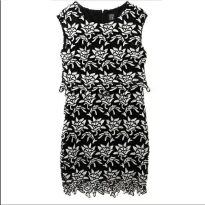 Jax Floral Lace Embroidered Popover Sheath Dress in Black &amp; White NWOT