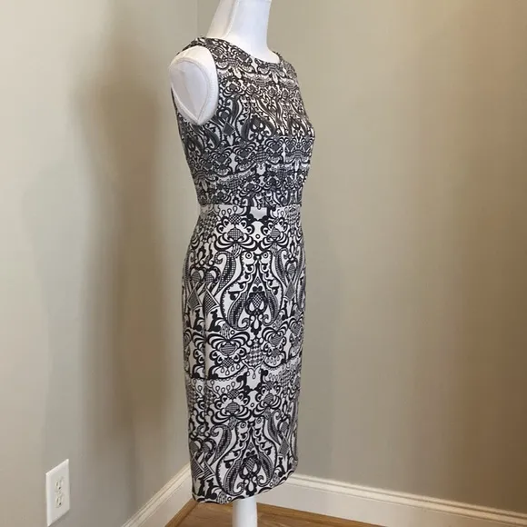 Lovely Black &amp; White Geometrical Design Fitted Sheath Dress with Jewel Neckline