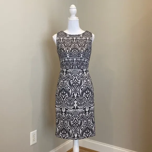 Lovely Black &amp; White Geometrical Design Fitted Sheath Dress with Jewel Neckline