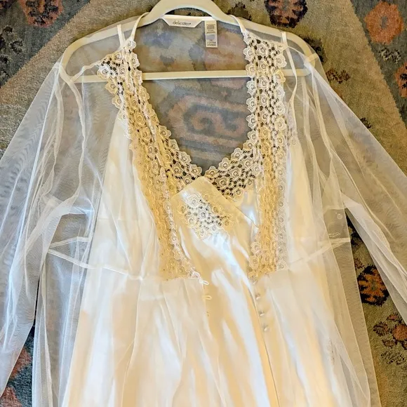 NWT Robe W/Lace Trim &amp; Elegant Silky Long Nightgown W/Lace Inserts Size 2X