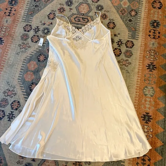 NWT Robe W/Lace Trim &amp; Elegant Silky Long Nightgown W/Lace Inserts Size 2X