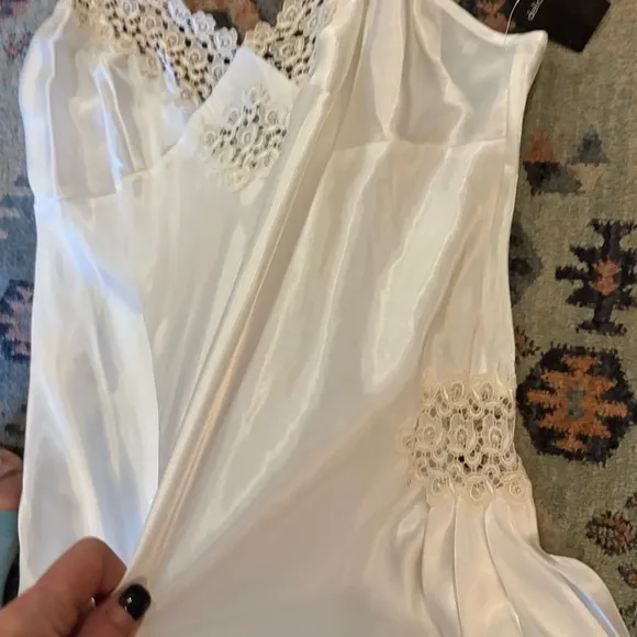 NWT Robe W/Lace Trim &amp; Elegant Silky Long Nightgown W/Lace Inserts Size 2X