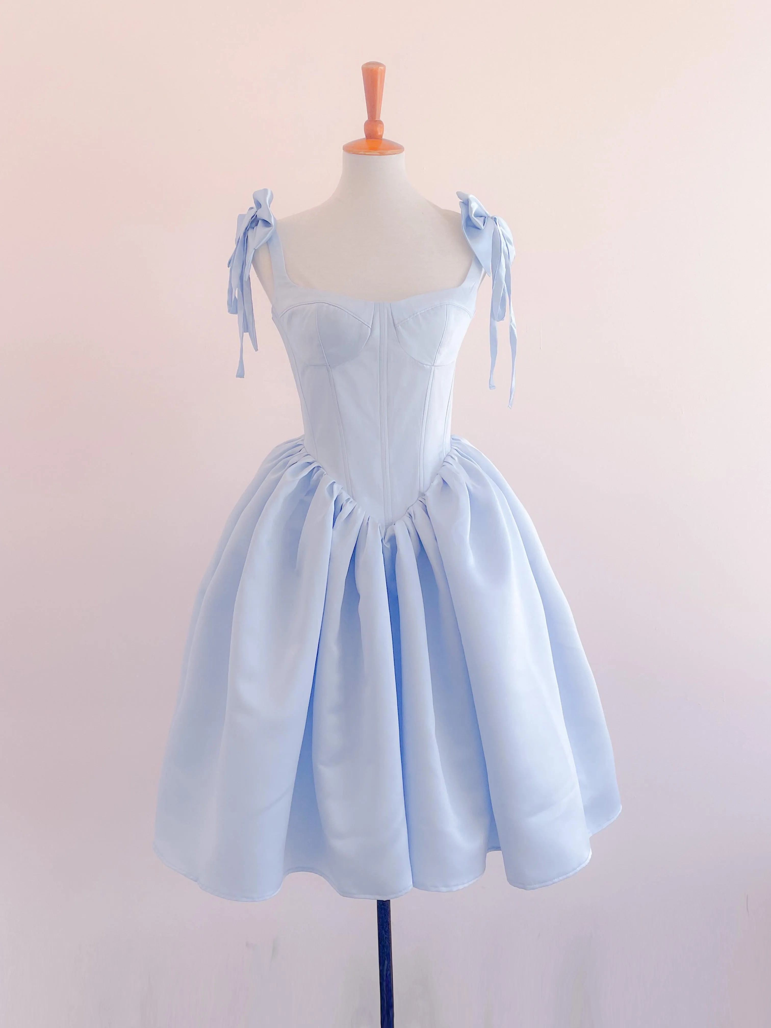 Pavlova dress
