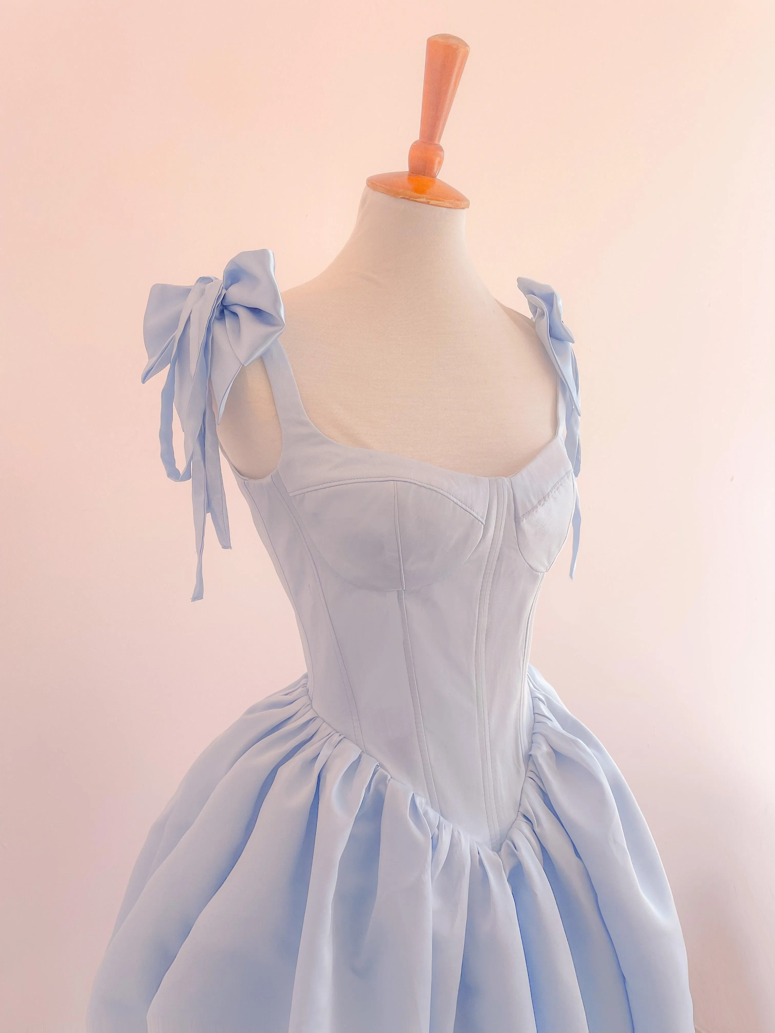 Pavlova dress