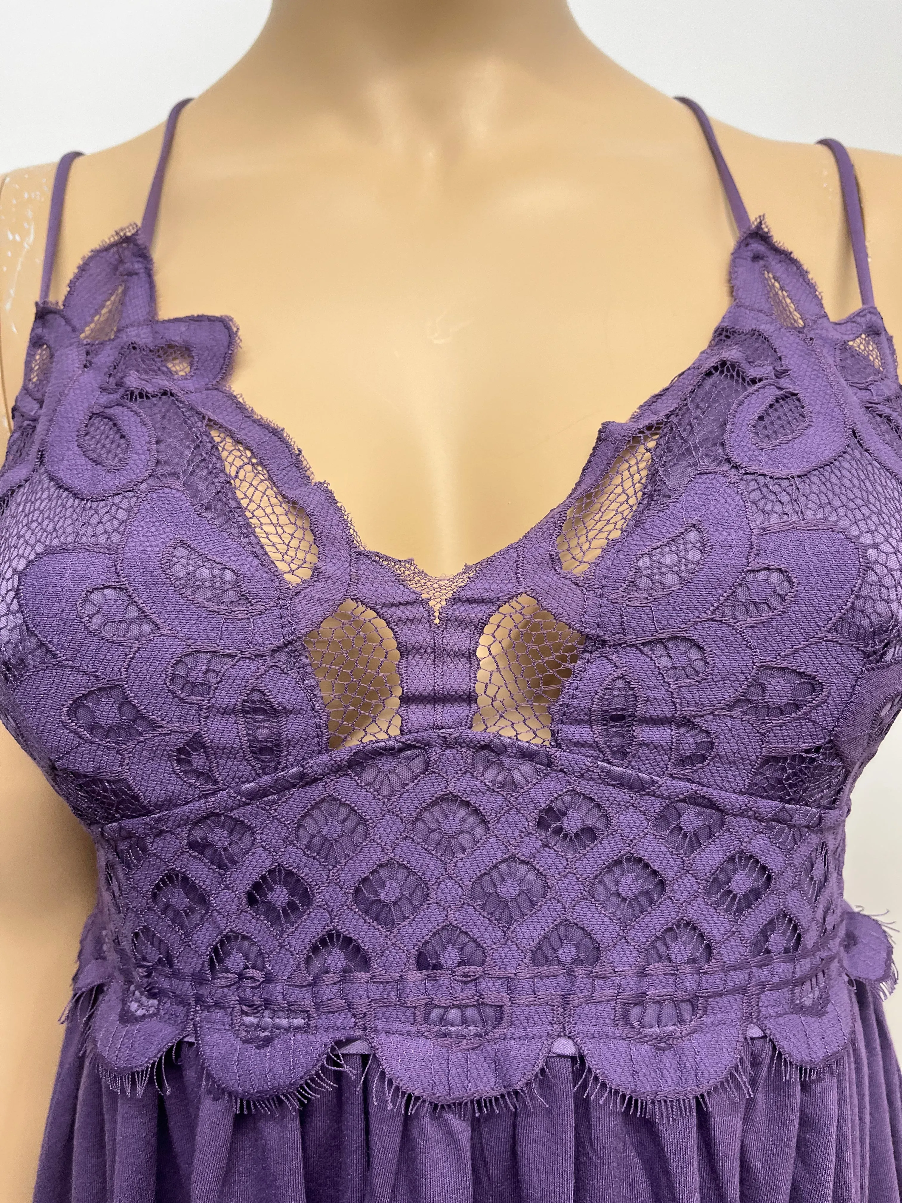 Plus Size Lavender Lace Front Tank Top
