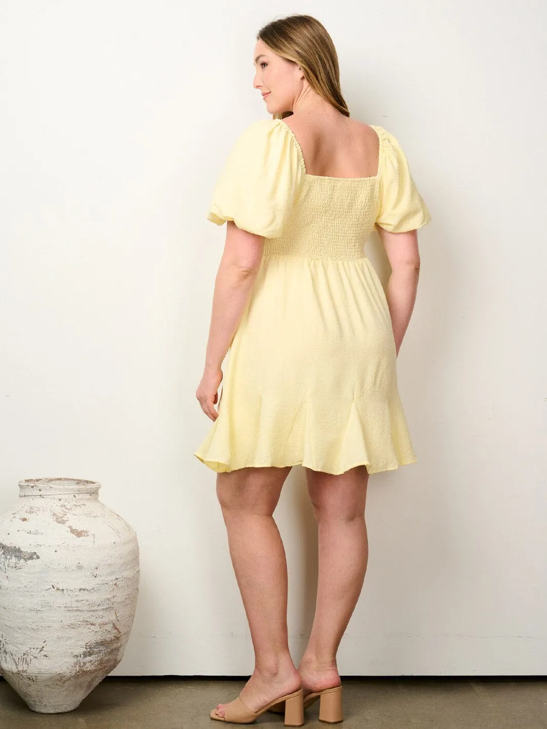 PLUS SIZE SHORT PUFF SLEEVE SMOCK FIT & FLARE MINI DRESS