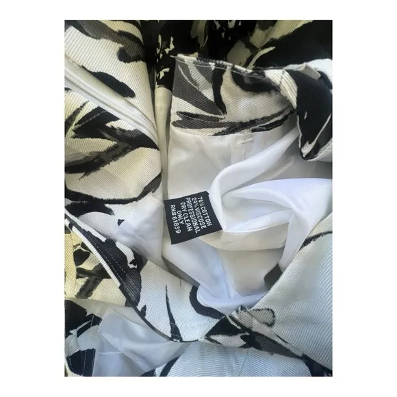 Rickie Freeman For Teri Jon Black And White Carnation Sleeveless Midi Size 12
