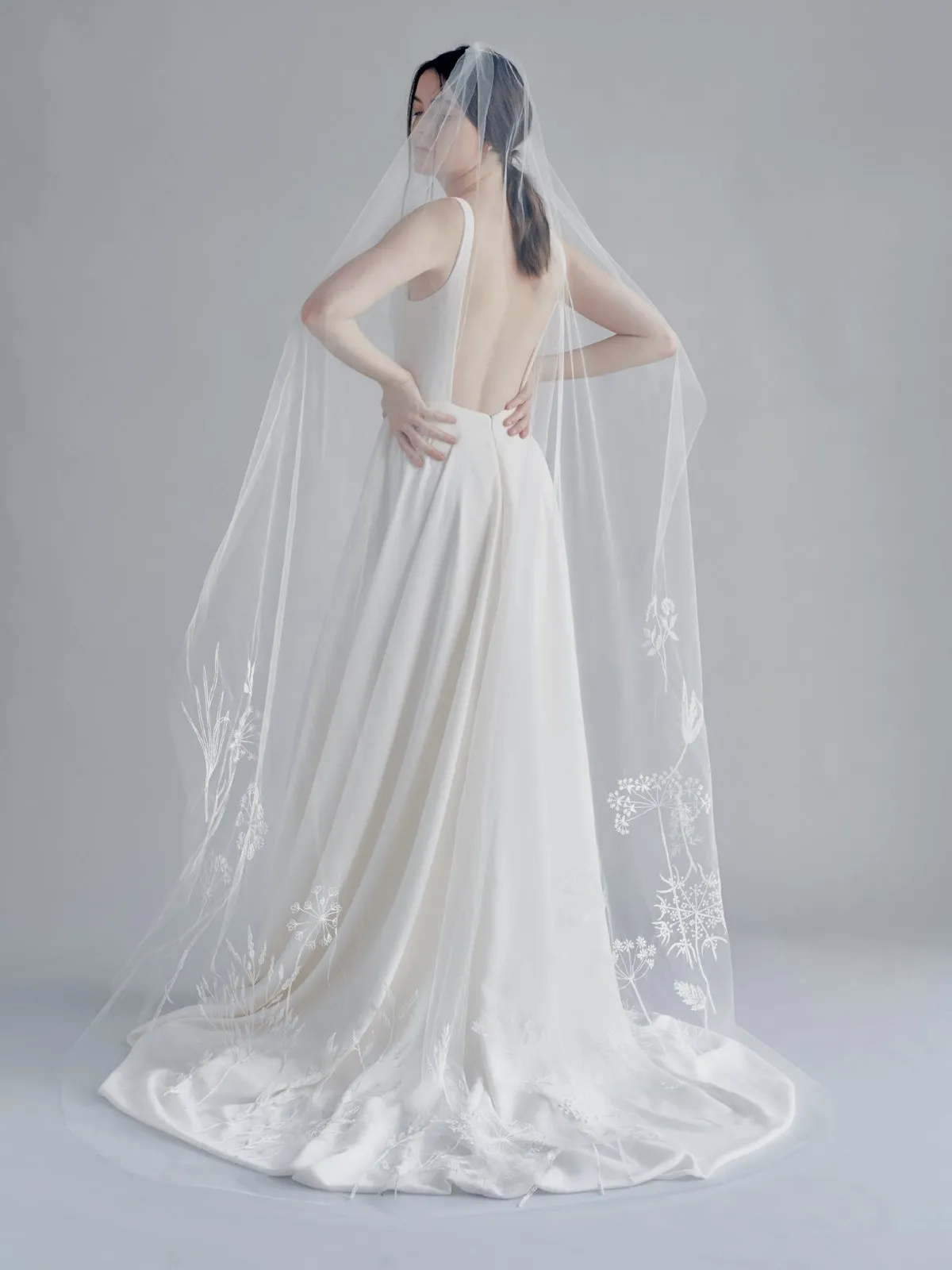 RTS SECRET GARDEN EMBROIDERED VEIL