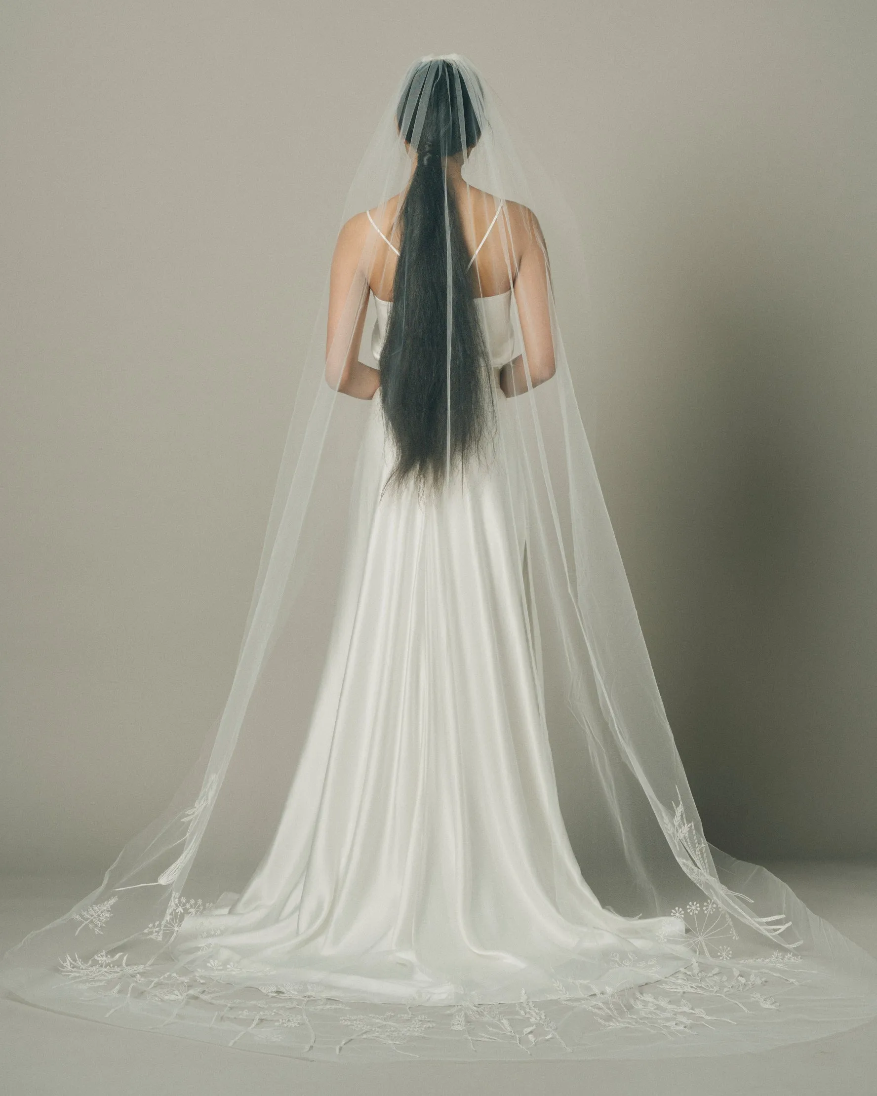 RTS SECRET GARDEN EMBROIDERED VEIL