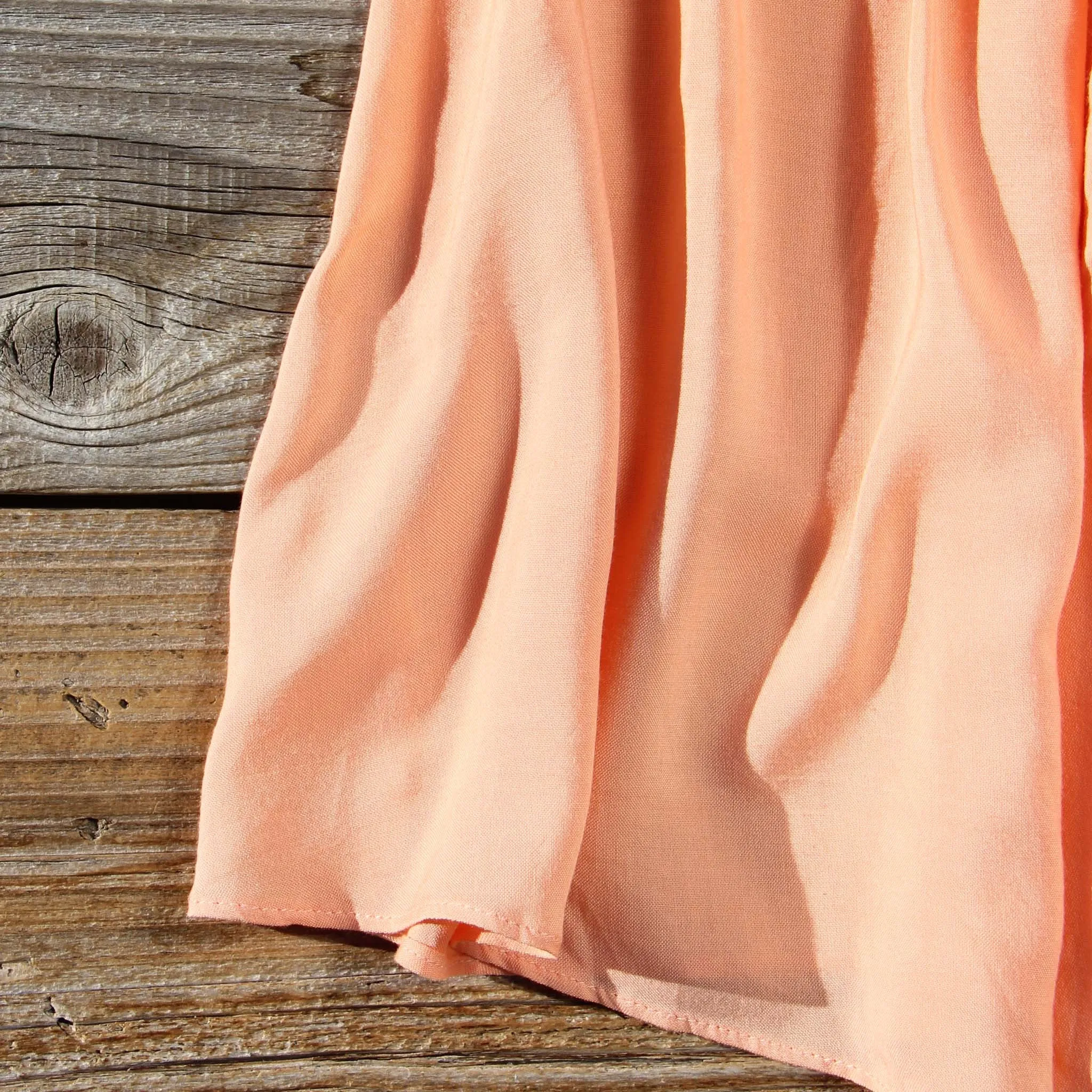 Shaded Peach Top