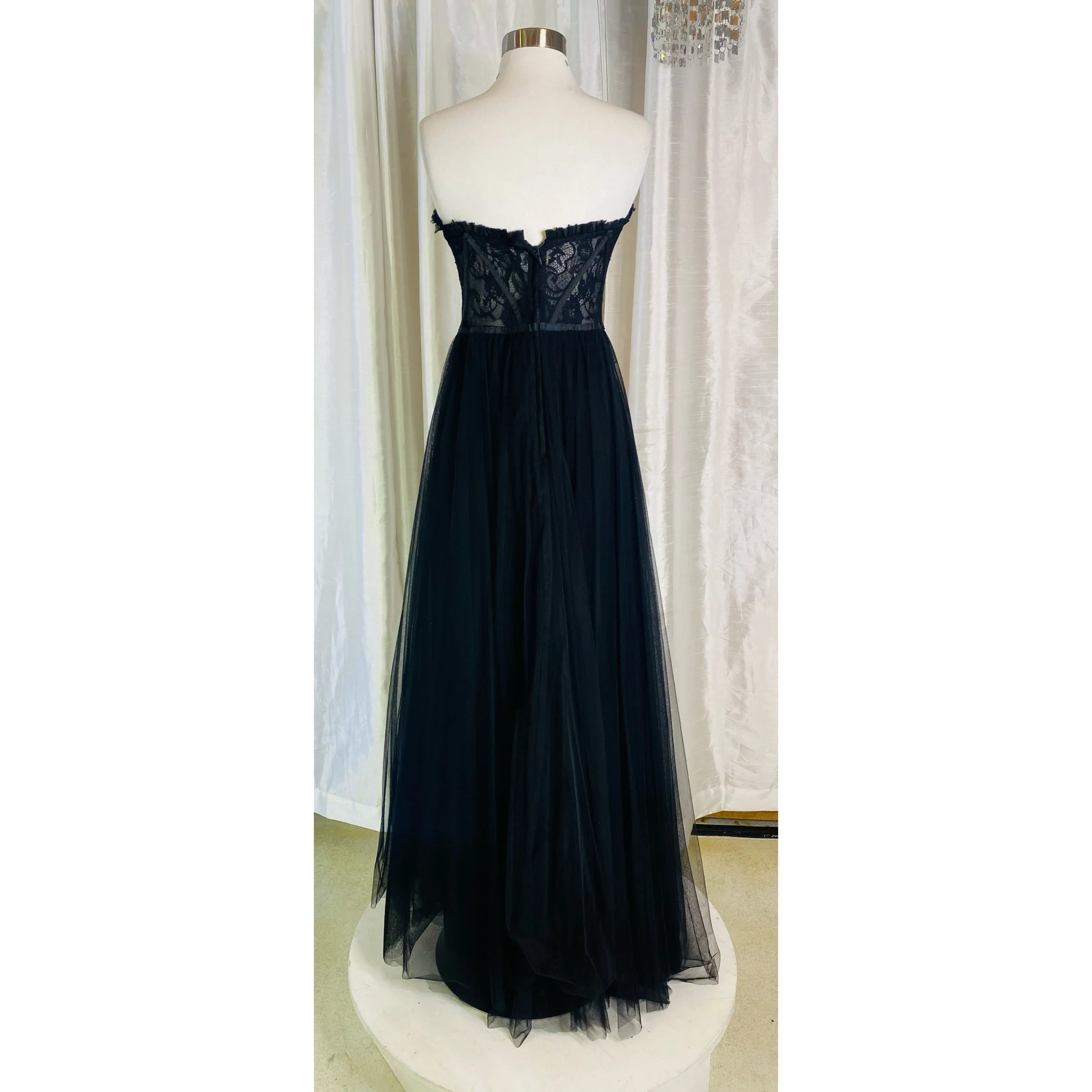 SHERRI HILL Style 54326 Long Tulle Corset Gown Black Size 6