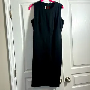 Spanx The Perfect Sheath Dress Medium Black EUC smoke free home