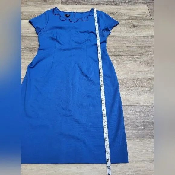 Talbots scalloped neckline cutouts blue sheath dress curve hugging stretch 6p
