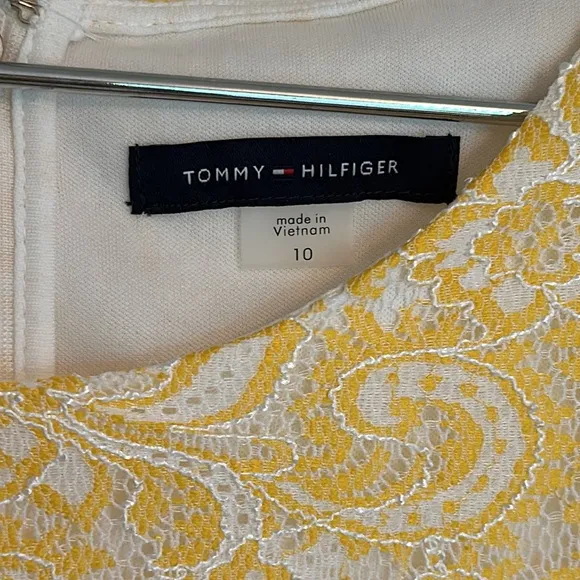 Tommy Hilfiger Dress  Fit and Flare size 10 cap sleeves daffodil with ivory lace