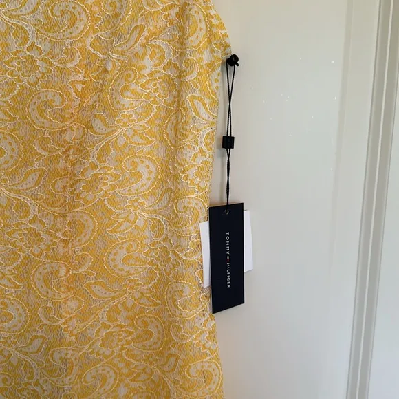 Tommy Hilfiger Dress  Fit and Flare size 10 cap sleeves daffodil with ivory lace
