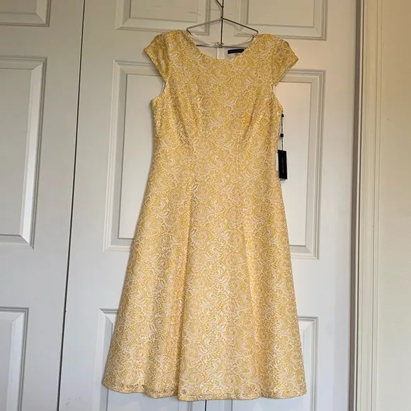 Tommy Hilfiger Dress  Fit and Flare size 10 cap sleeves daffodil with ivory lace