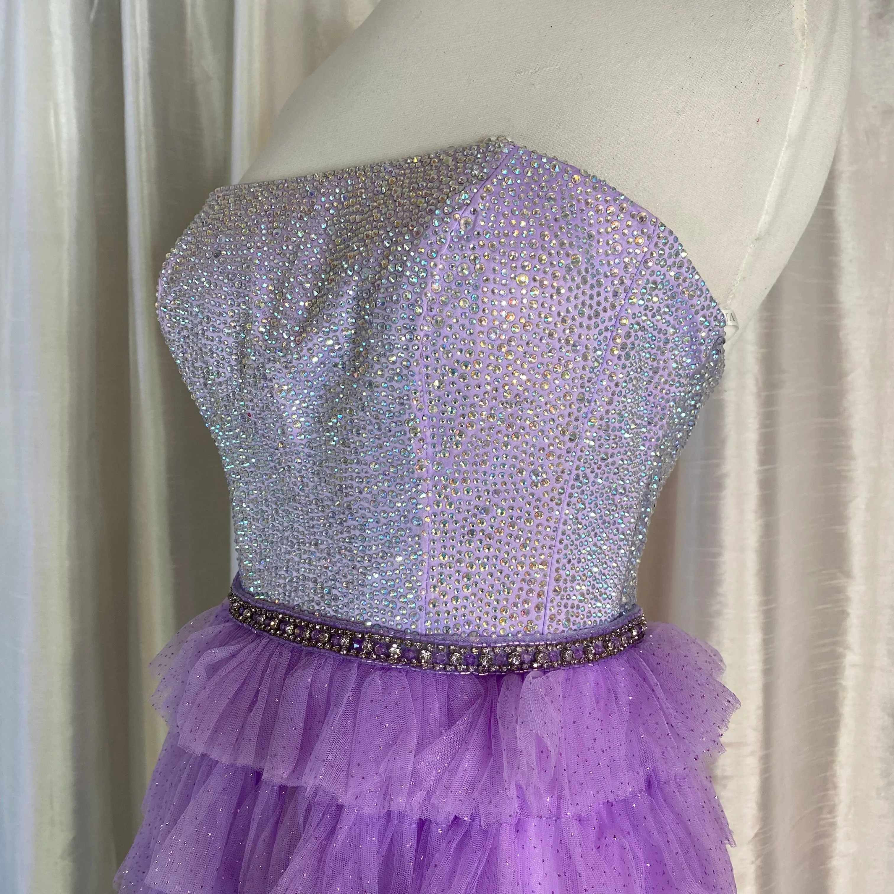VIENNA Style VN-7873 Long Strapless Gown Lilac Size 0