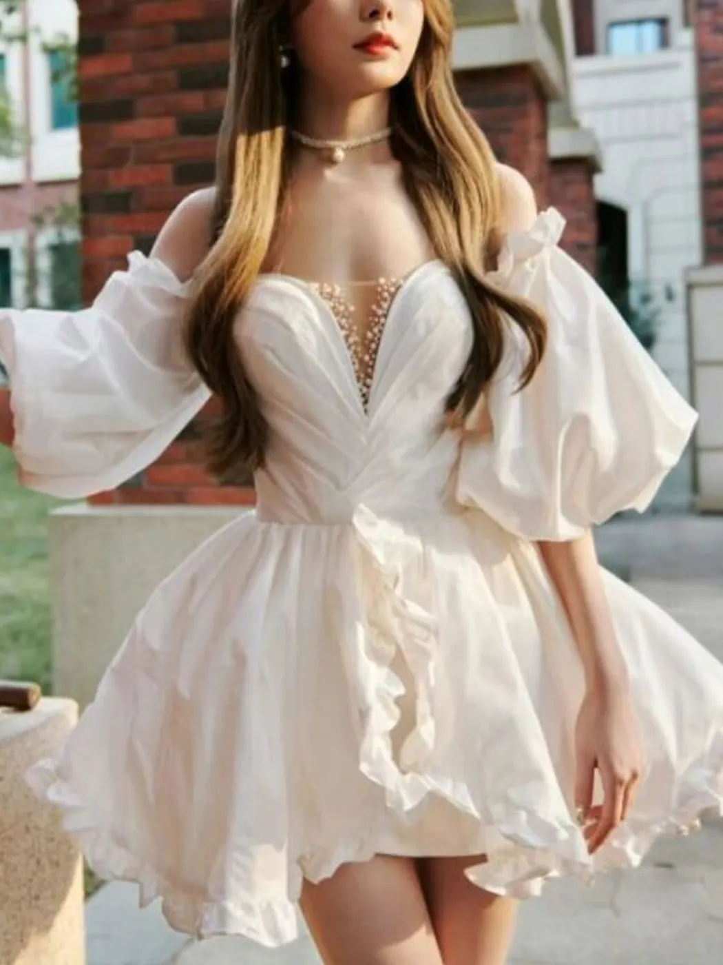 White sweetheart neck short prom dress long sleeve short evening dress