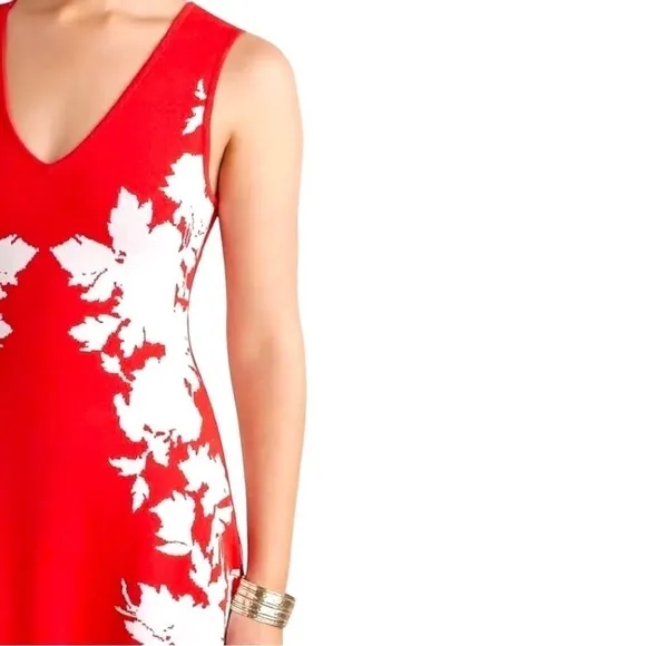 YOANA BARASCHI, NWT, RED &amp; WHITE STRETCHY, SLEEVELESS DRESS. V-NECK. SIZE S