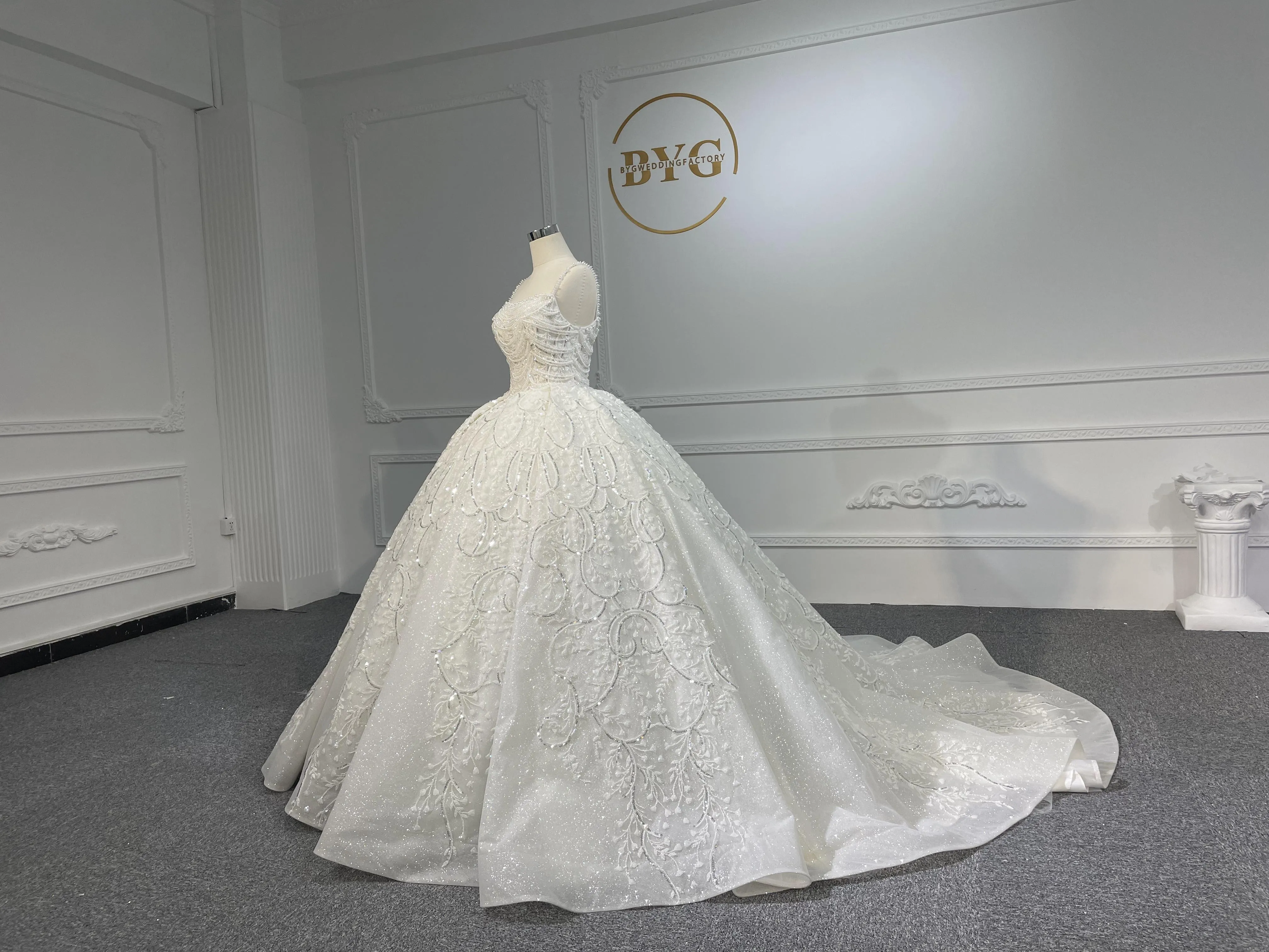 Z065- BYG  Super Luxury Pears Train Beading Ballgown