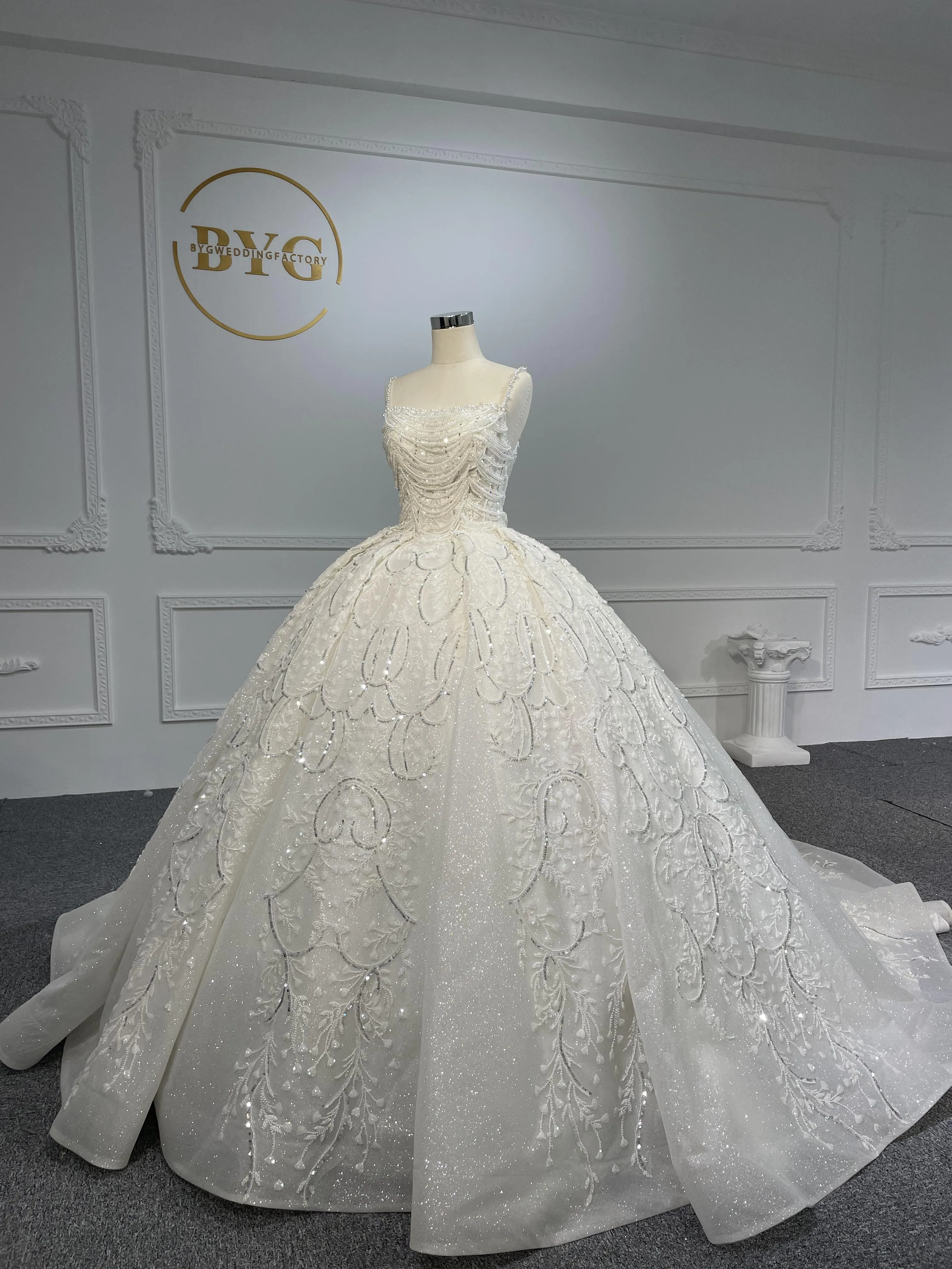 Z065- BYG  Super Luxury Pears Train Beading Ballgown